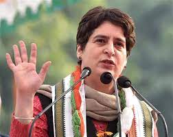 प्रियंका गांधी को चुनाव आयोग का कारण बताओ नोटिस